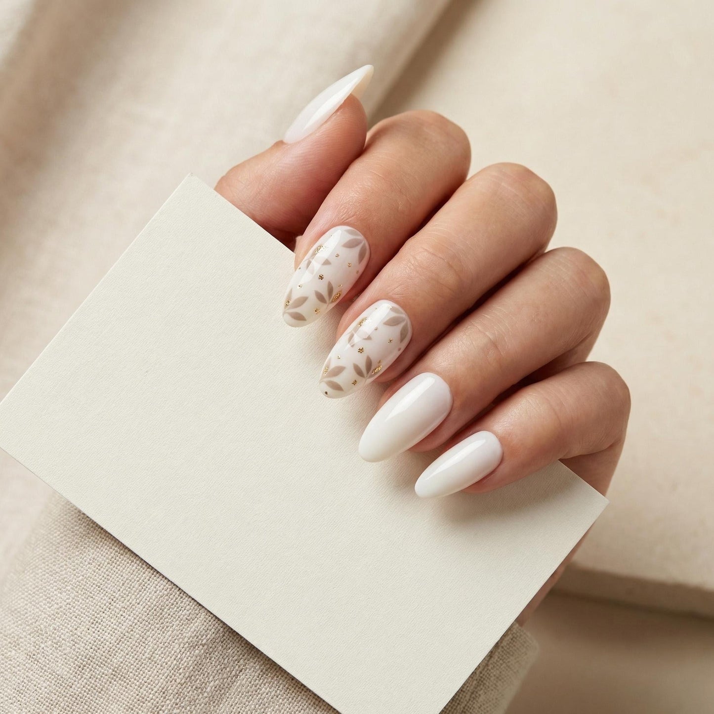 Minimal Floral Press-On Nails